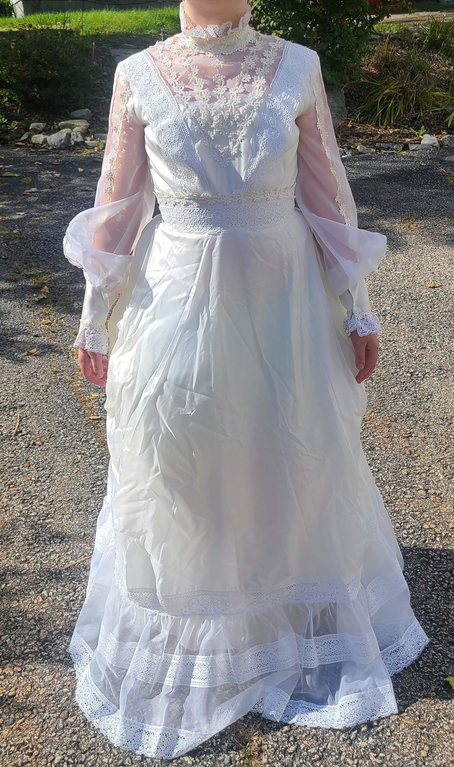 Stunning Vintage White and Antique White Ornate Floral and Lace Wedding ...