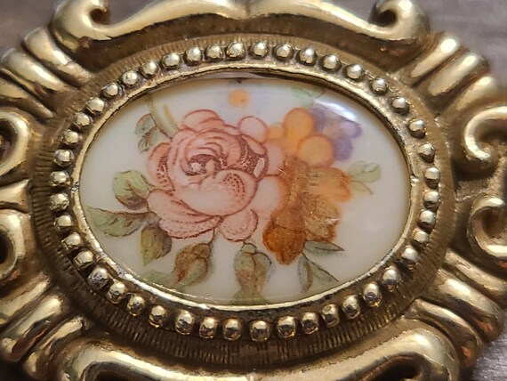 Antique 1960s Sarah Coventry Floral Cameo - image 2