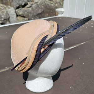Vintage Carson Pirie Scottee- Chicago green felt hat. Leather wrap with bow. Carson Pirie Scott - Etsy main image 3