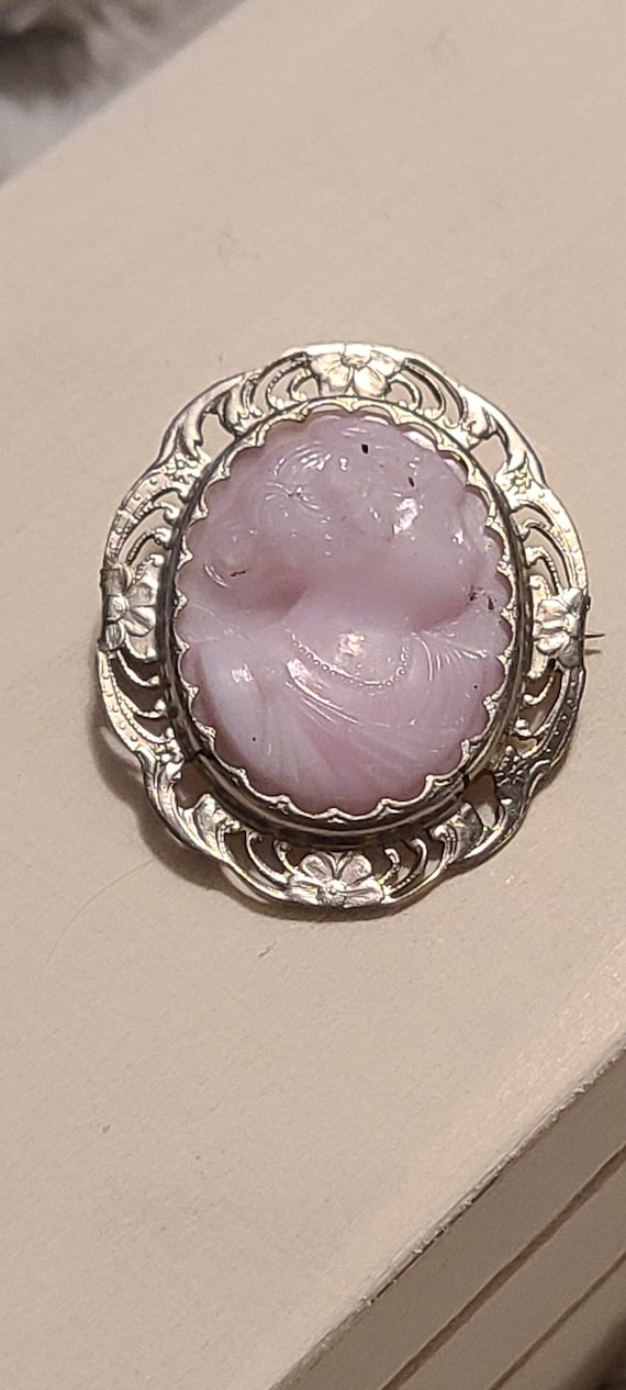 Unique Vintage Cameo Brooch - image 1