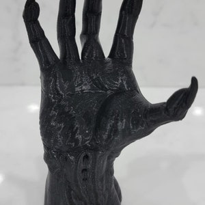 Daemon Hand Lebensgröße Sehr detaillierte Daemon Hände Halloween Deko Teufel Hand Geschenk Handgemachte 3D Druck Geschenk Wohnkultur Daemon Bild 2