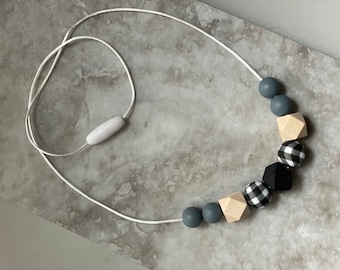 Buffalo Check Fiddle Necklace, Fall Nursing Necklace, Mother's Necklace, New Mom Gift, Gingham Silicone Necklace