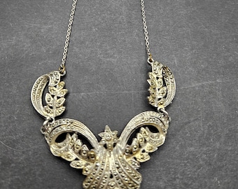 Collar vintage de los años 50 con guirnalda de marcasita plateada, estilo victoriano Art Nouveau. ¡Regalo ideal para el Día de la Madre!