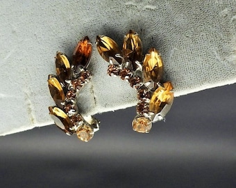 Vintage 1960s Juliana D & E Rootbeer Amber Rhinestone Clip Earrings Mid Century