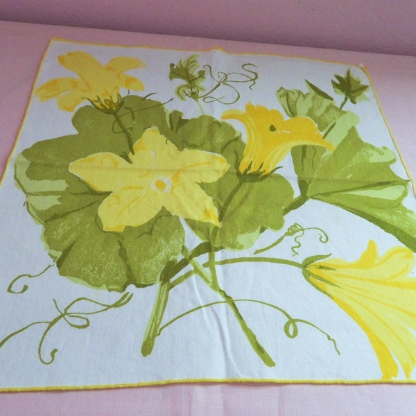 Vintage 1960s Vera Yellow & Green Daffodil Floral Linen Dinner Napkin