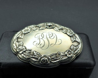 Vintage 1960s S Kirk & Son Plata de Ley Art Nouveau Repousse Pin Broche Regalo