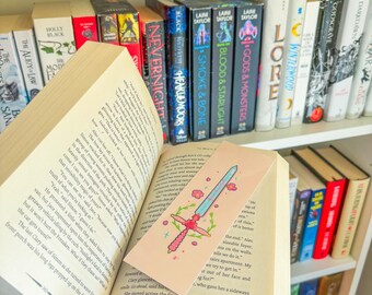 Romantasy Bookmark / Book Merch / Bookmarks / Cute Bookmark / Fantasy Bookmark / Romance Bookmark / Love Bookmark / Romance / Fantasy