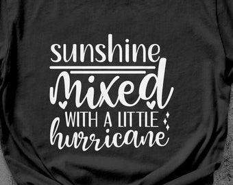 Koszulka z grafiką „Sunshine Hurricane”: inspirująca koszulka damska