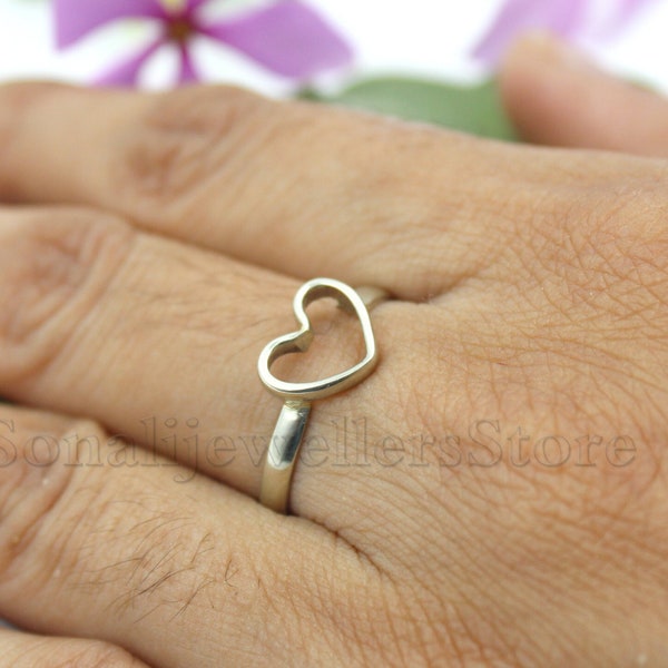 Heart Ring, 925 Sterling Silver, Dainty Heart Ring, Tiny Heart Ring, Minimal Heart Ring, Silver Heart Ring, Handmade Ring, Statement Ring