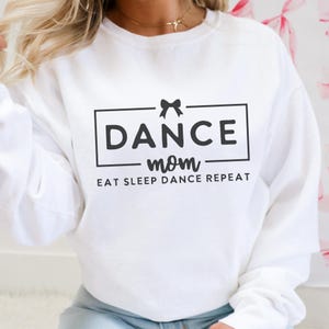 nella mia mamma ballerina in formato svg, design per maglietta con mamma ballerina in formato png, roba per mamme ballerina, maglietta per mamme ballerina, nella mia era di mamma ballerina in formato svg, maglietta per mamme ballerina, mamma di balletto
