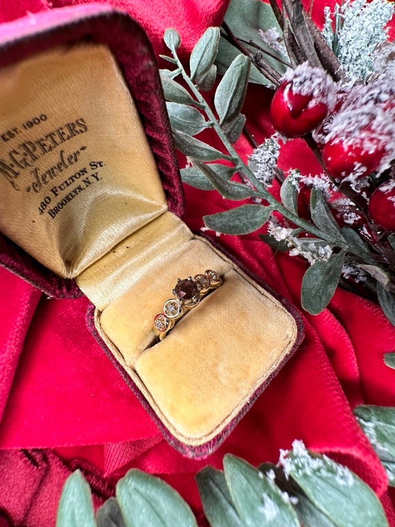 Vintage 14kt Gold Natural Brown Diamond Ring - image 1