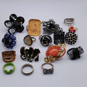 Vintage Statement Costume Ring Lot: Oversized Cocktail Rings, Rhinestones, Glitter