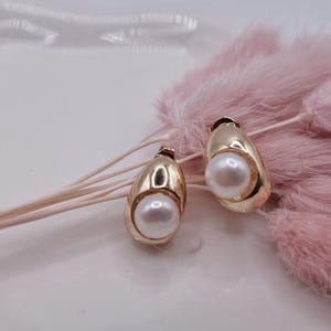 Freshwater Pearl Stud Earrings – 18K Gold filled Waterdrop Dome Design, Elegant Minimalist Post Earrings, Classic Pearl Jewelry