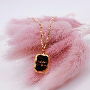Collier en or : pendentif gravé « Where is love », cadeau romantique