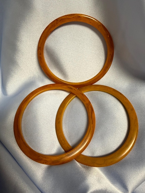 Bakelite Bangle Bracelets - image 4