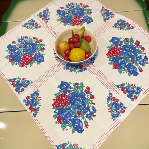 Vintage tablecloth blueberries, grapes, red, white and blue! 31X34  jadeite leaves  Fruit!