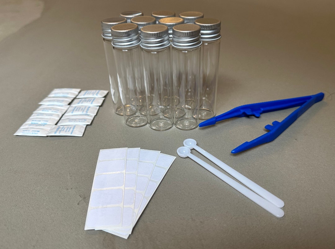 Seed Storage Kit 10 Jars and Desiccants, 2 Scoops, Tweezers, 20 Labels