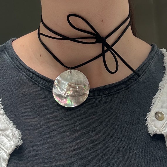 Shell necklace black string sale