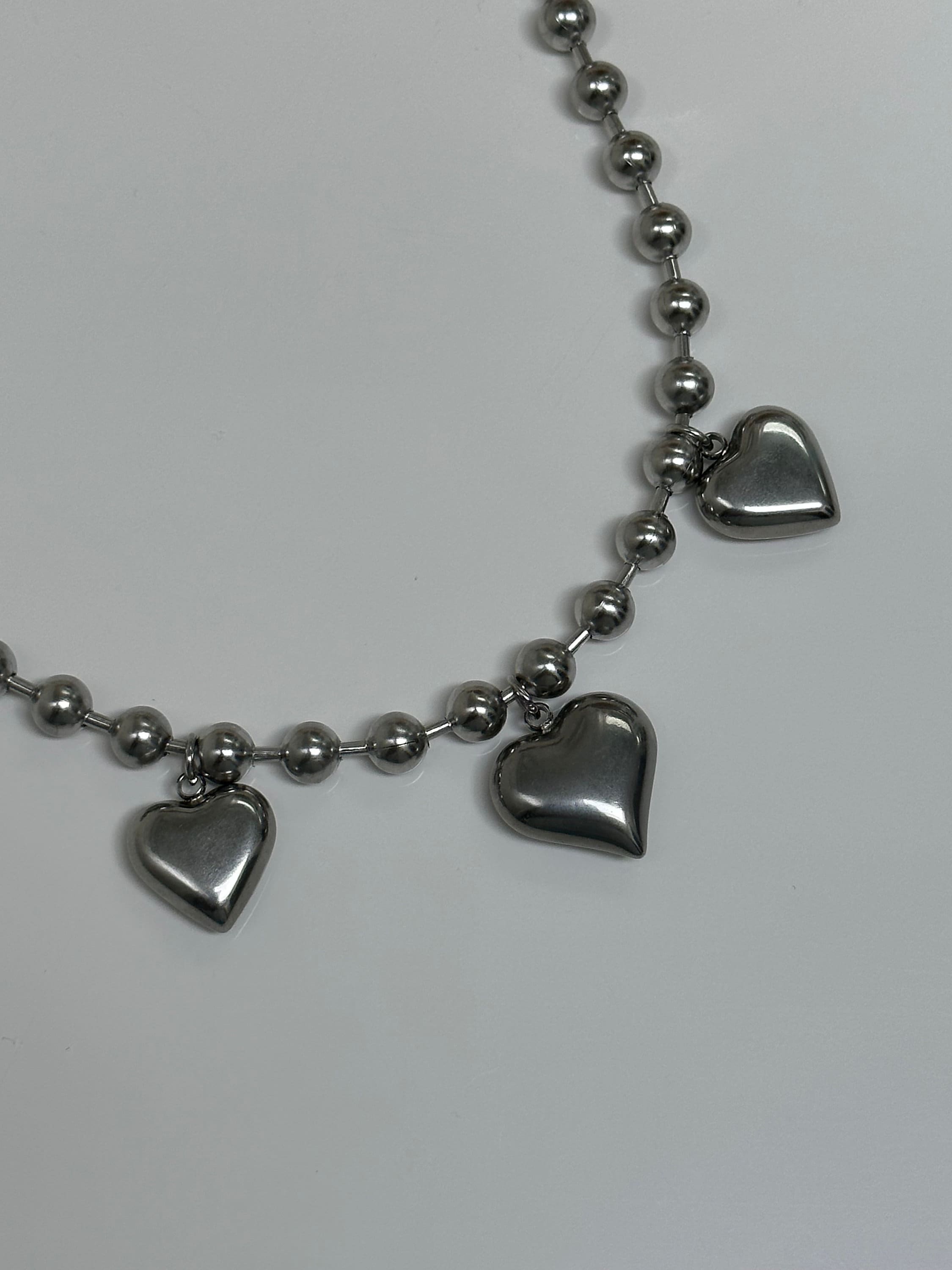 ★PEARLY MORE★ Volume Heart Ball Chain Necklace Chunky Ball Chain Puffy Heart Oversized Pendant Heart Charm
