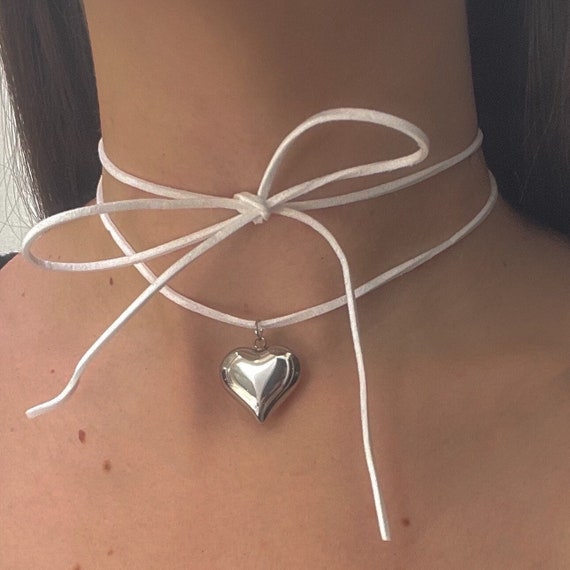 White 2024 string choker