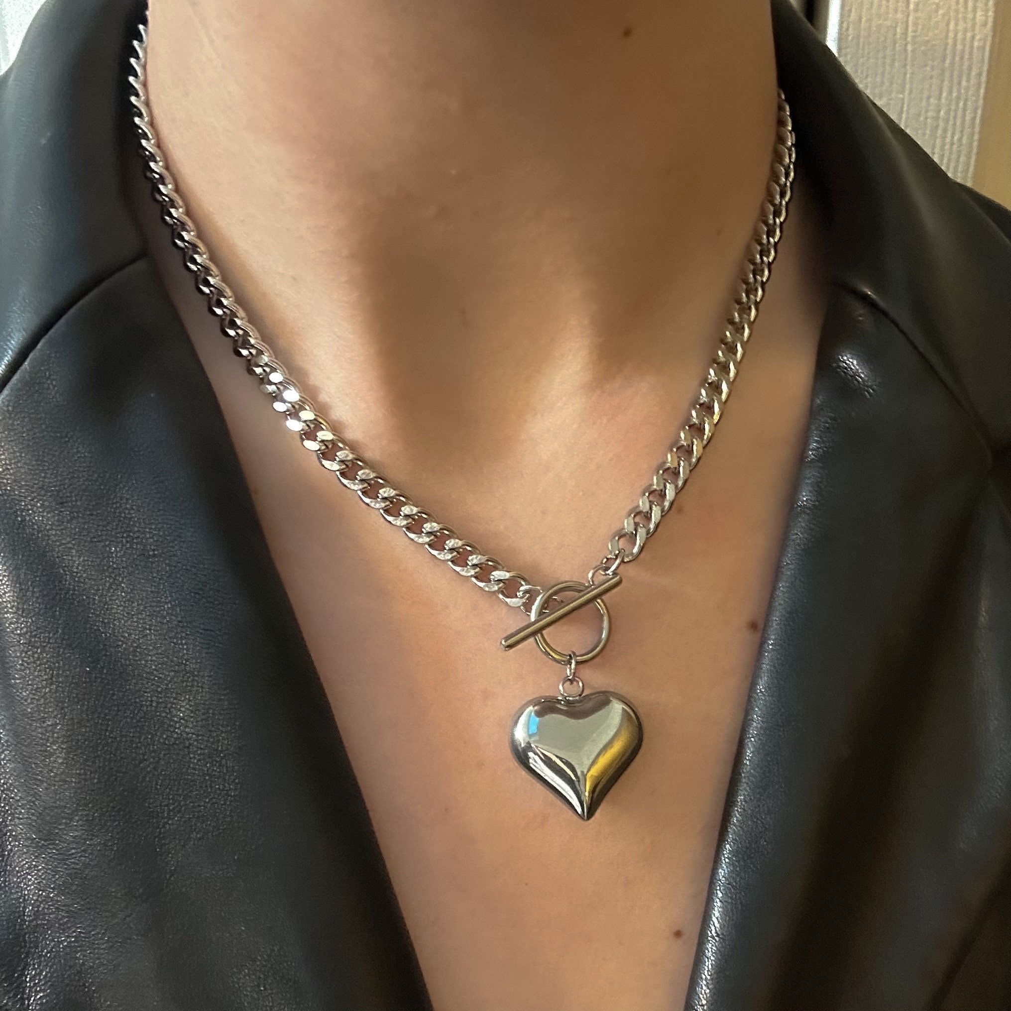 人気ブランド【Tai】Puffed Heart Pearlネックレス 人気ブランド【Tai】Puffed Heart Pearlネックレス