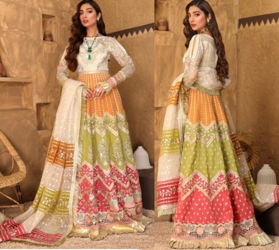 Indian Pakistani Wedding Dress 3 PC Anarkali Flared Dress Designer Wear Mehendi Bridal Dress Long Maxi Style Punjabi Bridal Suit