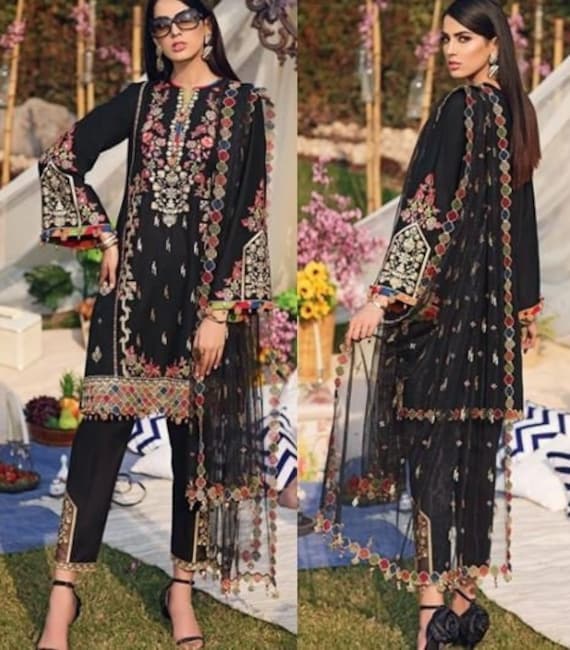 punjabi suit | Womens trendy dresses, Simple indian suits, Sleeves designs  for dresses