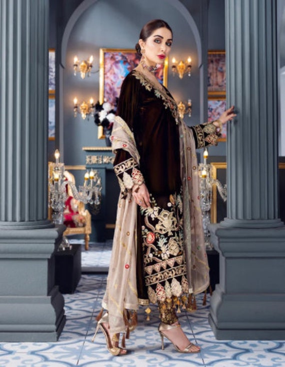 Maroon Velvet Anarkali Dress at best price in Ludhiana by Iconic  Enterprises | ID: 22855964597