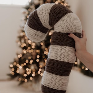 CROCHET PATTERN - Crochet Candy Cane Pillow Pattern Christmas Decor Crochet Holiday Home Decor DIY Christmas Cushion Christmas Crochet