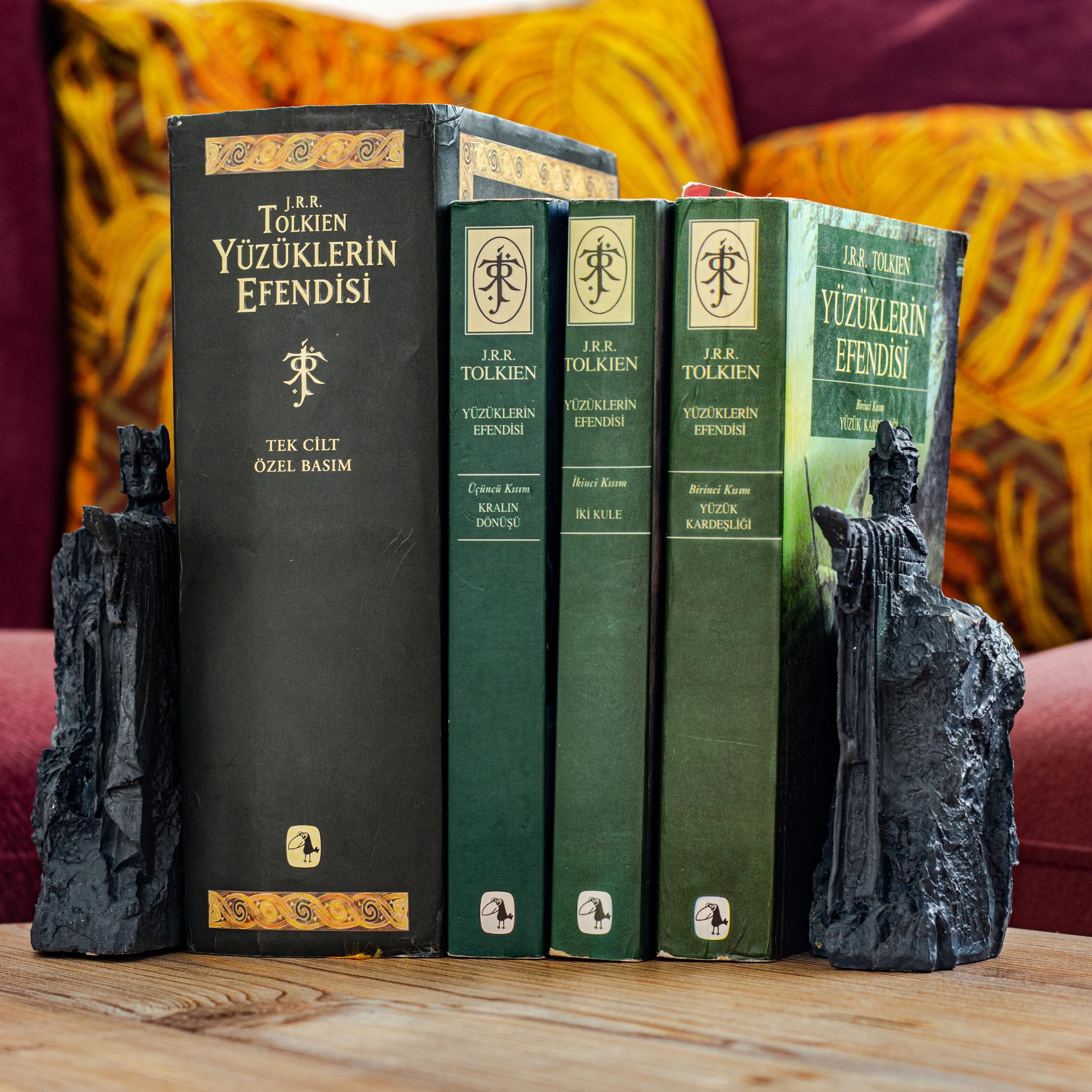 Lord of the Rings Argonath Bookends: Resin Statue, (5.5'') - Etsy