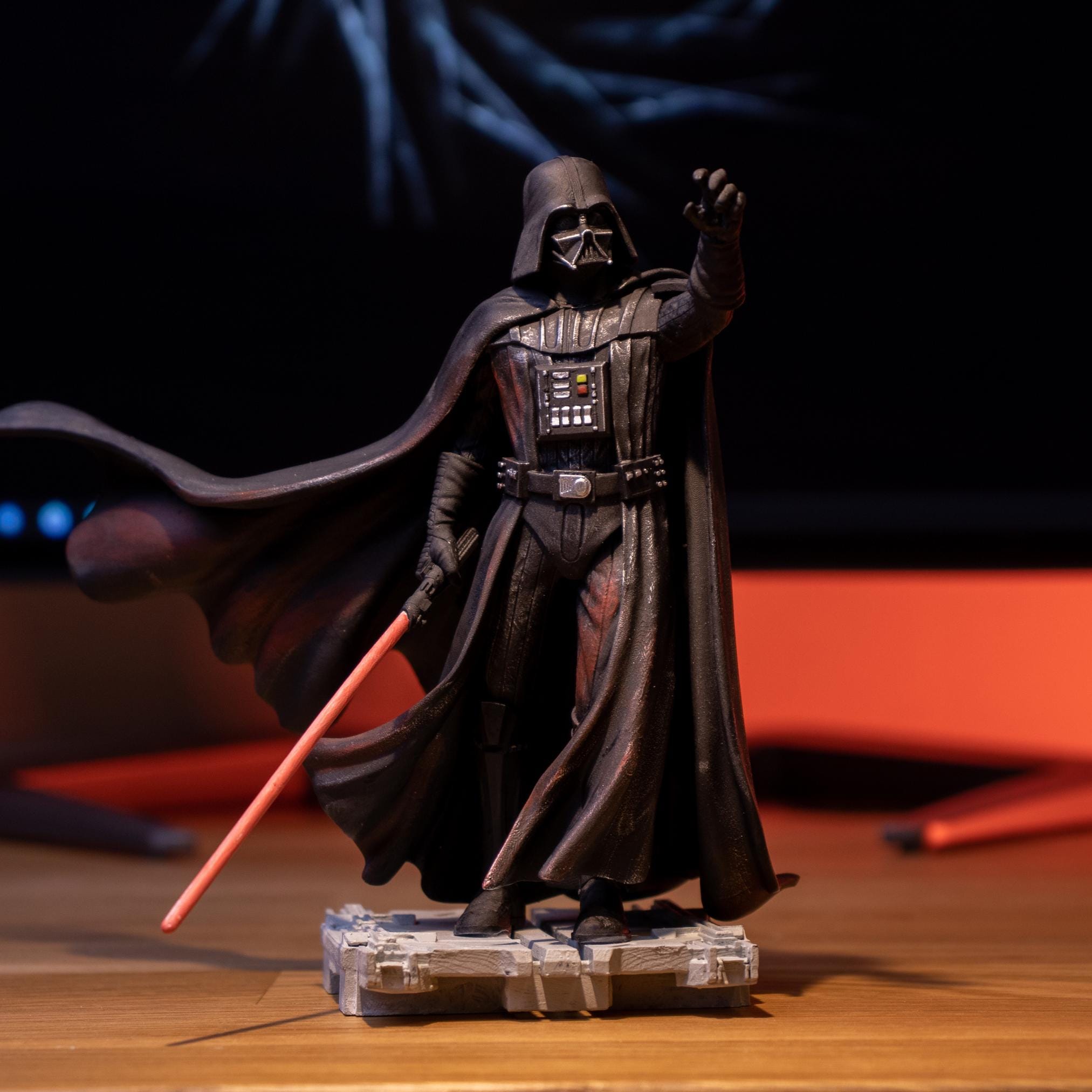 SF・ファンタジー・ホラー Star Wars Animated Statue : Darth Vader Amazon.com: Star Wars: Animated Darth Vader Maquette : Toys
