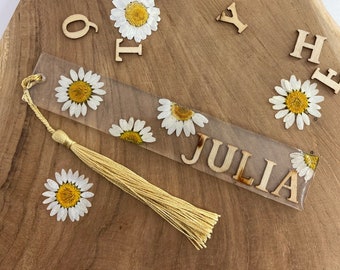 Bookmark with name. Resin bookmark. A personalized gift for a reader. Bookmark for Mother's Day