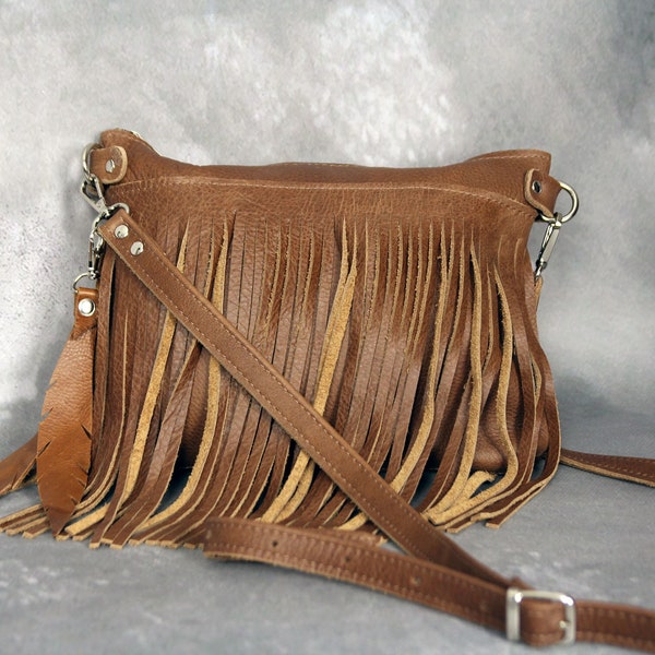 Rustic leather handmade fringe handbag, Medium Crossbody purse, Unique crossbody bag, leather fringe bag style boho, Hobo bags.