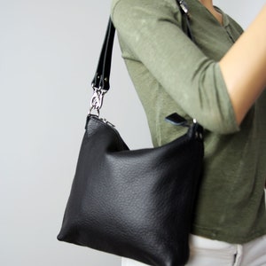 Black hobo bag, Black hobo with zipper, Medium Crossbody purse, Small travel bag, Black leather everyday bag, Christmas gift