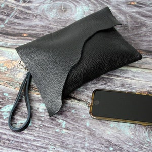 Bolso clutch de cuero negro, Clutch para la noche o todos los días Bolso clutch de sobre de mujer hecho a mano en negro, Aniversario, Dama de honor