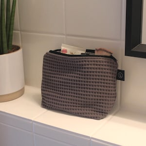 Kulturbeutel für Damen Grau, Stofftasche Waffelpique, kleine Schminktasche schwarz, Kulturtasche Männer, Baumwolltasche mit Reißverschluss