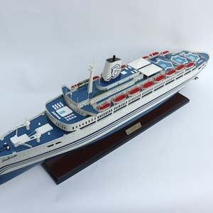 SS Sea Breeze Ocean Liner Model 24″ -  SS SeaBreeze Cruise Liner Model