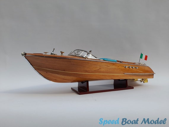 Riva Aquarama Wood Speed Boat Model: Italian Decor (19.6