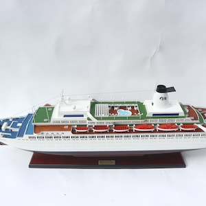 Ms Pacific Princess Ocean Liner Model 39.3″ | Handicraft - Boat Model Gift