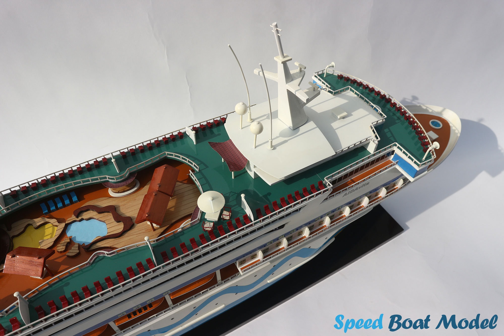 新品】豪華客船 模型 置物 クルーズ船 スターボイジャー スター