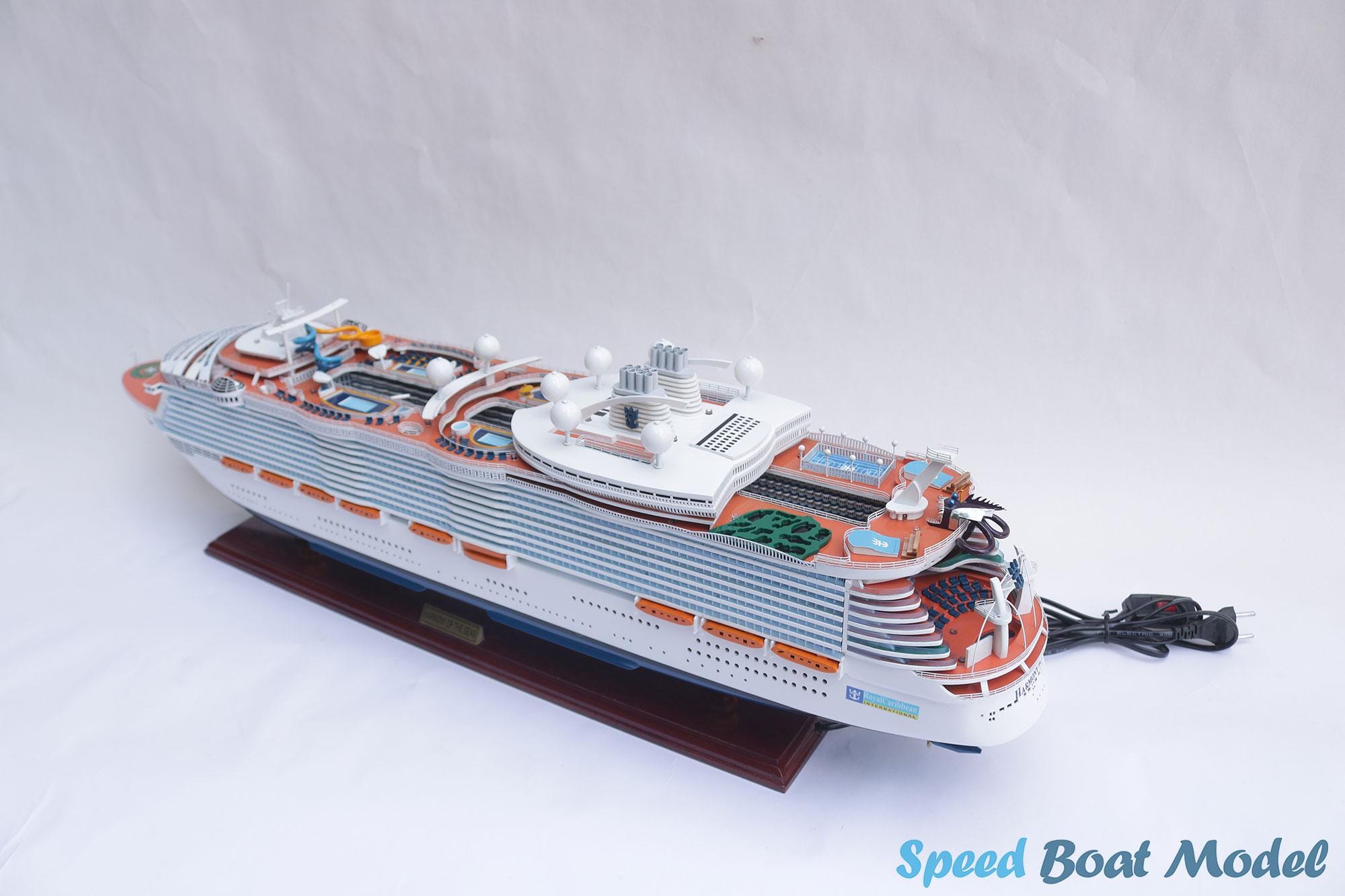 CRYSTAL SYMPHONY 豪華客船模型 CRYSTAL SYMPHONY 豪華客船模型 【公式