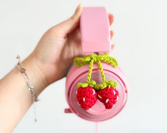 Pingente de crochê em formato de morango para fone de ouvido, acessório artesanal para fone de ouvido, ideia de presente para gamers, presente para ela