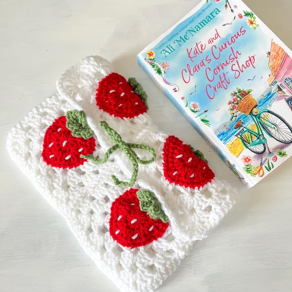 Crochet Strawberry Book Sleeve, Book Cover Pouch, Book Lover Gift, Handmade