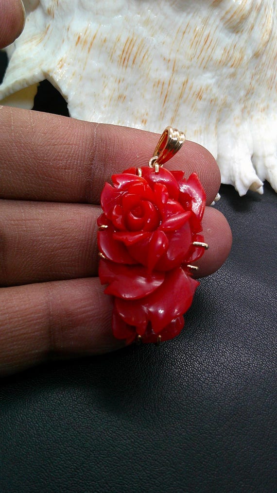 珊瑚薔薇ネックレス&イヤリング 日本の赤珊瑚のバラのペンダント：18K