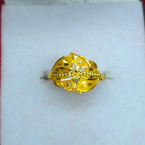 Solid 18k Gold Handmade Flower Ring – Fine Jewelry Gift for Women, Lightweight Gold Ring