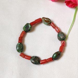 Natuurlijke turkoois armband - natuurlijke turkoois koraal armband - edelsteen kralen armband - rekbare draad armband handband