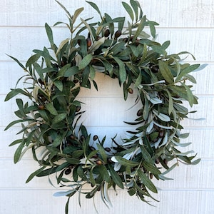 Olive Wreath , Year Round Wreath, Farmhouse style Olive Wreath, Front Door Wreath, Olive Branch Wreath for Front Door.