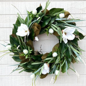 Magnolia Wreath for Front Door, Summer Magnolia Wreath, Year round Wreath, Modern Farmhouse Wreath, Modern Farmhouse Decor, Magnolia bloom