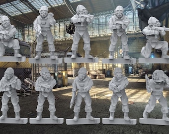 Combinez des soldats de sécurité avec des SMG - miniatures en résine imprimées en 3D à l'échelle 28 mm x10