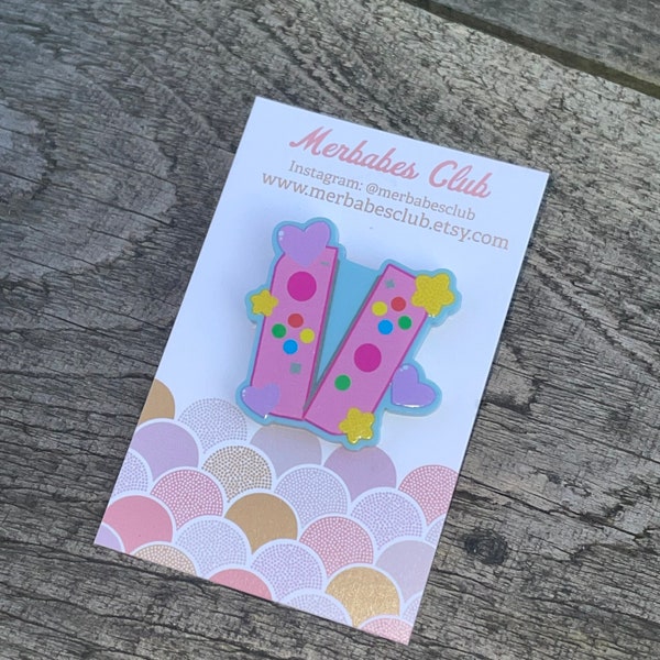 SALE Nintendo Switch Controllers Pin Badge - Kawaii Gamer Girl Pin Badge